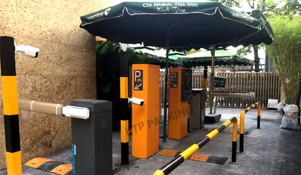 Máy giữ xe phát thẻ thu thẻ tự động